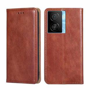 For vivo iQOO Z7x Gloss Oil Solid Color Magnetic Leather Phone Case(Brown)