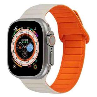 For Apple Watch 8 45mm  Loop Magnetic Silicone Watch Band(Starlight Orange)