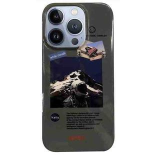 For iPhone 13 Pro Max Astronaut Pattern Glossy PC Phone Case(Green)