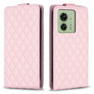 For Motorola Edge 40 5G Diamond Lattice Vertical Flip Leather Phone Case(Pink)
