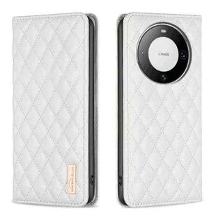 For Huawei Mate 60 Pro/Mate 60 Pro+ Diamond Lattice Magnetic Leather Flip Phone Case(White)