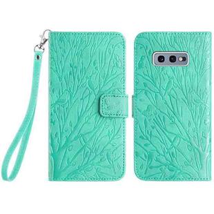 For Samsung Galaxy S10e Tree Birds Embossed Pattern Leather Phone Case(Green)