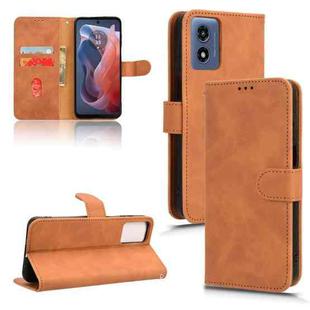 For Motorola Moto G Paly 4G 2024 Skin Feel Magnetic Flip Leather Phone Case(Brown)