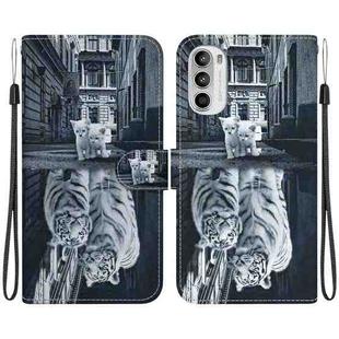 For Motorola Moto G52j JP Crystal Texture Colored Drawing Leather Phone Case(Cat Tiger Reflection)