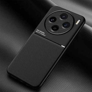 For vivo X100 Classic Tilt Strip Grain Magnetic PC Hybrid TPU Phone Case(Black)