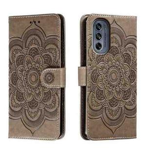 For Motorola Moto G62 5G Sun Mandala Embossing Pattern Phone Leather Case(Grey)