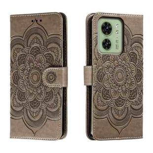 For Motorola Edge 40 Sun Mandala Embossing Pattern Phone Leather Case(Grey)