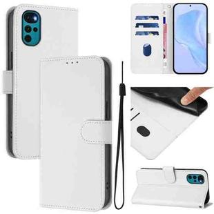 For Motorola Moto G22 4G / E32s Skin Feel Solid Color Leather Phone Case with Lanyard(White)