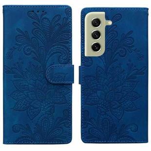 For Samsung Galaxy S21 FE 5G Lace Floral Embossed Magnetic Buckle PU Phone Case With Wrist Strap(Blue)