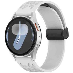 18mm Leopard Print Magnetic Folding Buckle Silicone Watch Band(Light Grey)