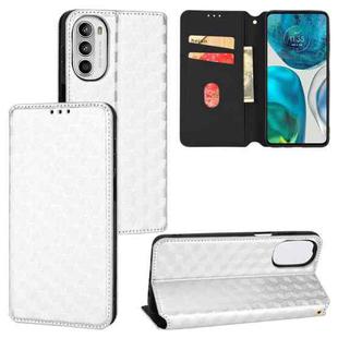 For Motorola Moto G52 4G / G82 5G Cubic Grid Texture Flip Leather Phone Case(Silver)