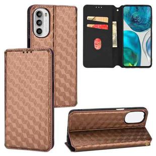 For Motorola Moto G52 4G / G82 5G Cubic Grid Texture Flip Leather Phone Case(Brown)