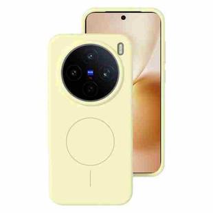 For vivo X200s Liquid Silicone Thin Circle MagSafe Phone Case(Cream Yellow)