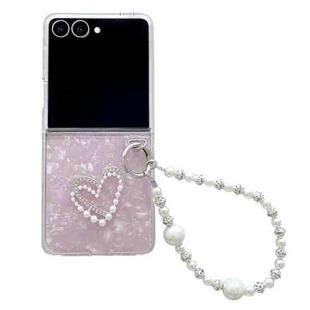 For Samsung Galaxy Z Flip7 Pearlescent Shell Texture Heart Pattern Phone Case with Bracelet(Pink)