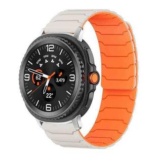 For Samsung Galaxy Watch8 / 8 Classic xDfind Magnetic Silicone Watch Band(Starlight Orange)