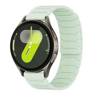 For Samsung Galaxy Watch 7 / 6 / 5 / FE xDfind Magnetic Silicone Watch Band(Mint Green)