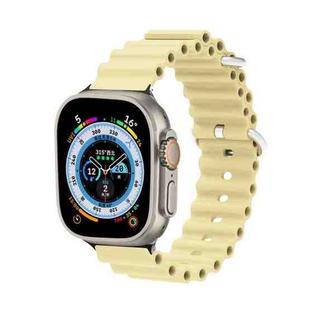 Ocean Silicone Metal Head Watch Band For Apple Watch Ultra 49mm / Series 8&7 45mm / SE 2&6&SE&5&4 44mm / 3&2&1 42mm(Beige)