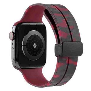 Magnetic Clasp Camouflage Silicone Watch Band For Apple Watch Series 9&8&7 41mm / SE 3&SE 2&6&SE&5&4 40mm / 3&2&1 38mm(Camouflage Burgundy)