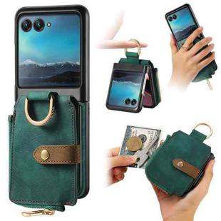 For Motorola Razr 40 Ultra Retro Skin-feel Ring Multi-card Wallet Phone Case(Green)