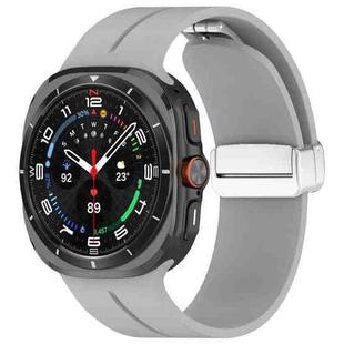 For Samsung Galaxy Watch 7 Ultra Groove Magnetic Folding Silver Buckle Silicone Watch Band(Light Gray)