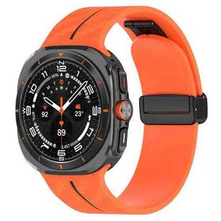 For Samsung Galaxy Watch Ultra 47mm Carbon Fiber Magnetic Folding Buckle Silicone Watch Band(Orange Black)