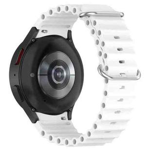 For Samsung Galaxy Watch 7 40 / 44mm Marine Silver Buckle Silicone Watch Band(White)