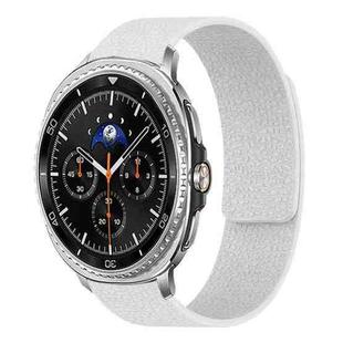 For Samsung Galaxy Watch8 / 8 Classic Lychee Texture Soft Magnetic Silicone Watch Band(White)