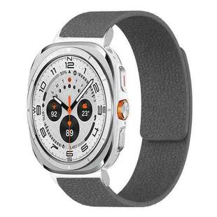 For Samsung Galaxy Watch Ultra 47mm / Ultra 2025 Lychee Texture Soft Magnetic Silicone Watch Band(Gray)
