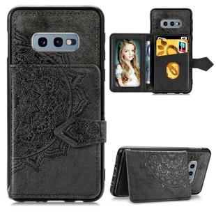 For Galaxy S10e Mandala Embossed Cloth Card Case Mobile Phone Case with Magnetic and Bracket Function with Card Bag / Wallet / Photo Frame Function with Hand Strap(Black)