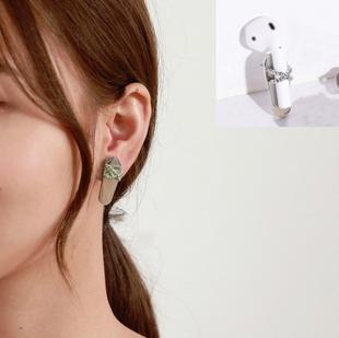 2 PCS Anti-lost Earrings Fashion Titanium Steel Color-preserving Earrings For AirPods & Wireless Earphones Universal(Steel Beads)
