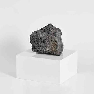 1 PCS 15-18cm Irregular Volcanic Stone Photo Decoration Props Window Display Ornaments